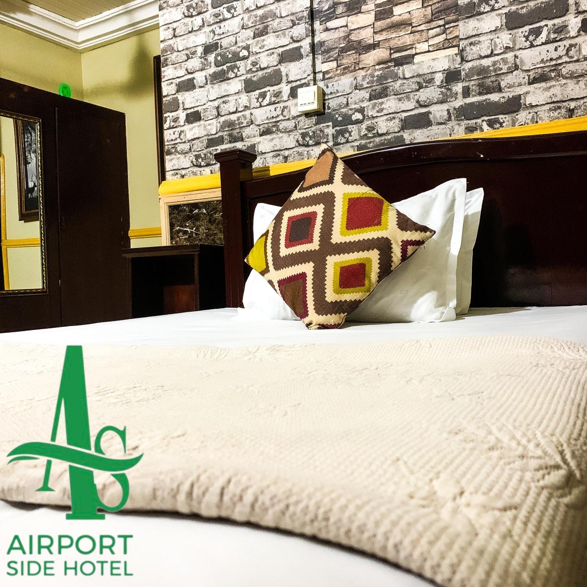 Airport Side Hotel Accra Exteriör bild