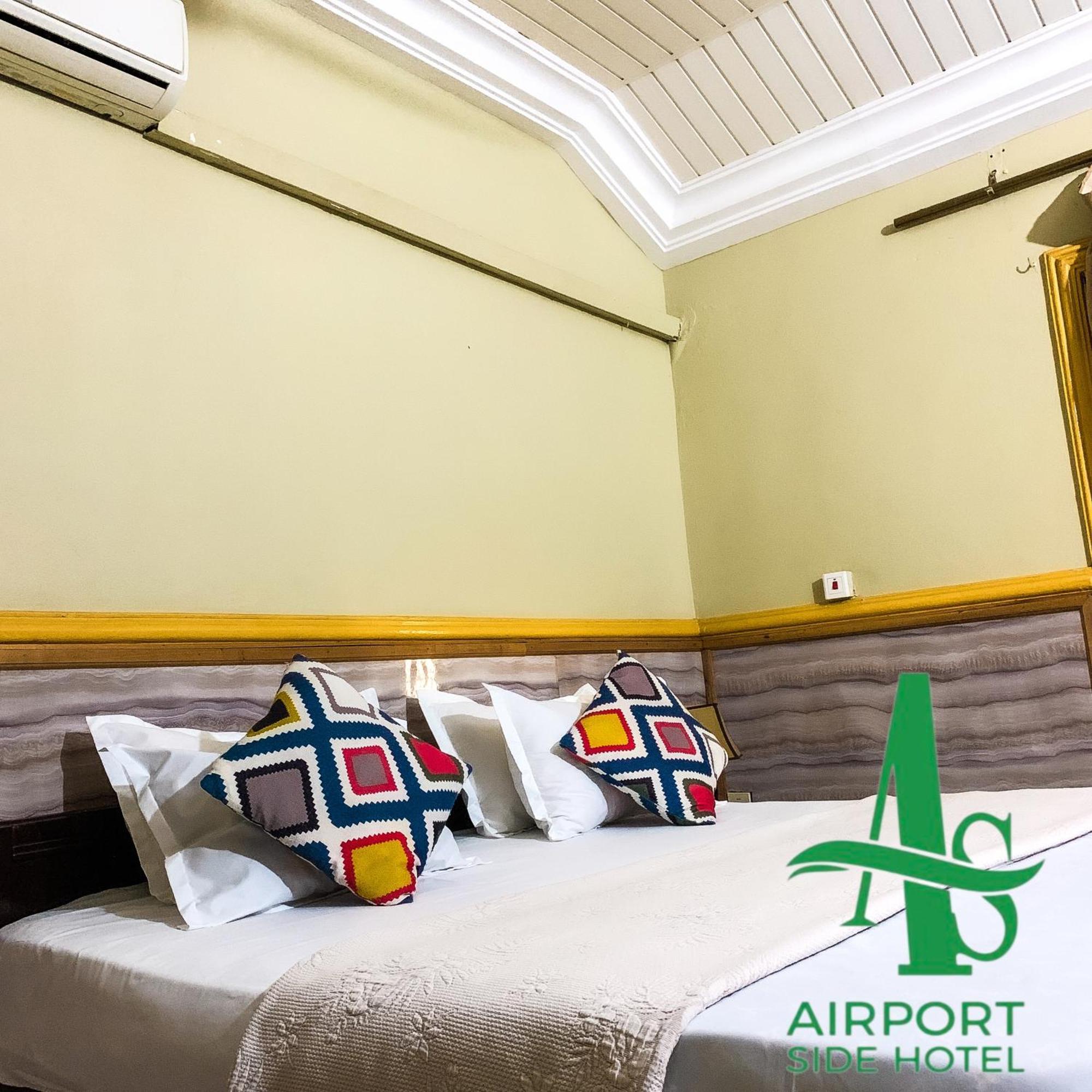 Airport Side Hotel Accra Exteriör bild